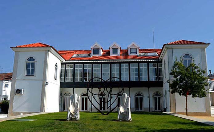 Palacete Araújo Guimarães, Alcobaça