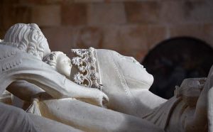 Património religioso em Alcobaça tumulo D. Inês