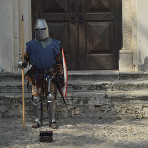 Escape Room Óbidos - A Idade das Trevas - GoAlcobaça Guia Turístico de Alcobaça fotografia de guerreiro medieval 2024